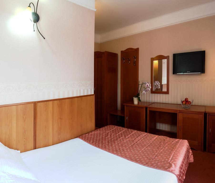 Hôtel Aleksandar à Vrnjačka Banja Extérieur photo