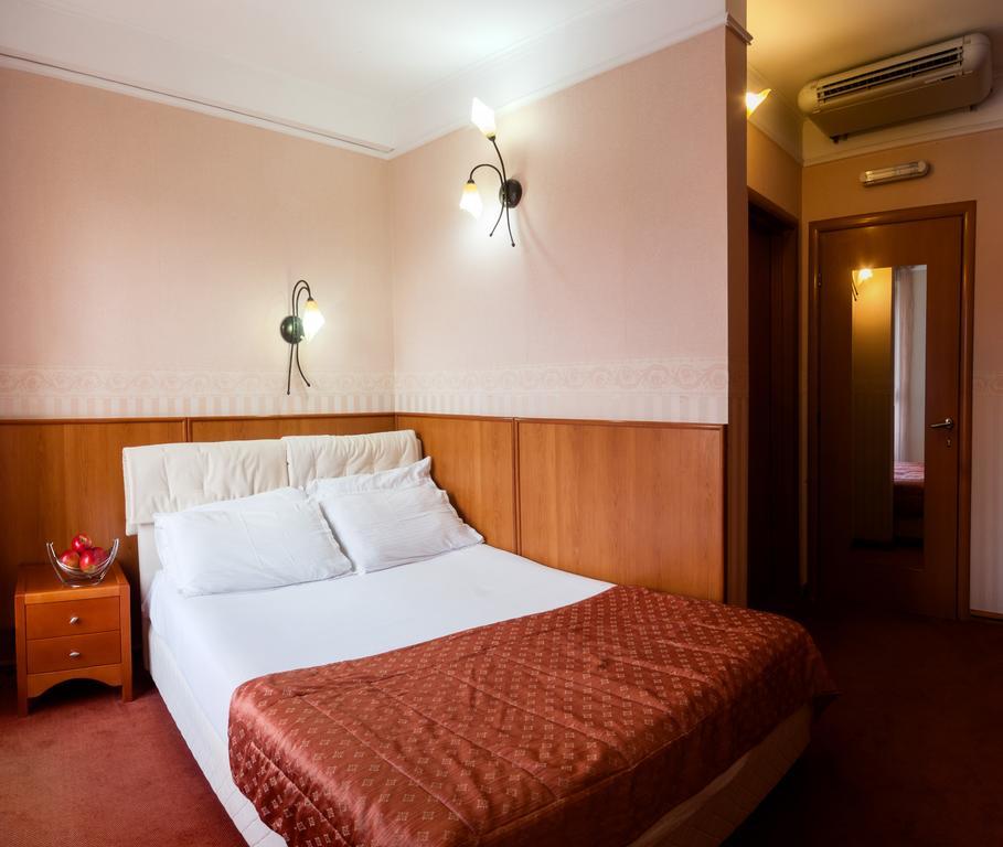 Hôtel Aleksandar à Vrnjačka Banja Extérieur photo